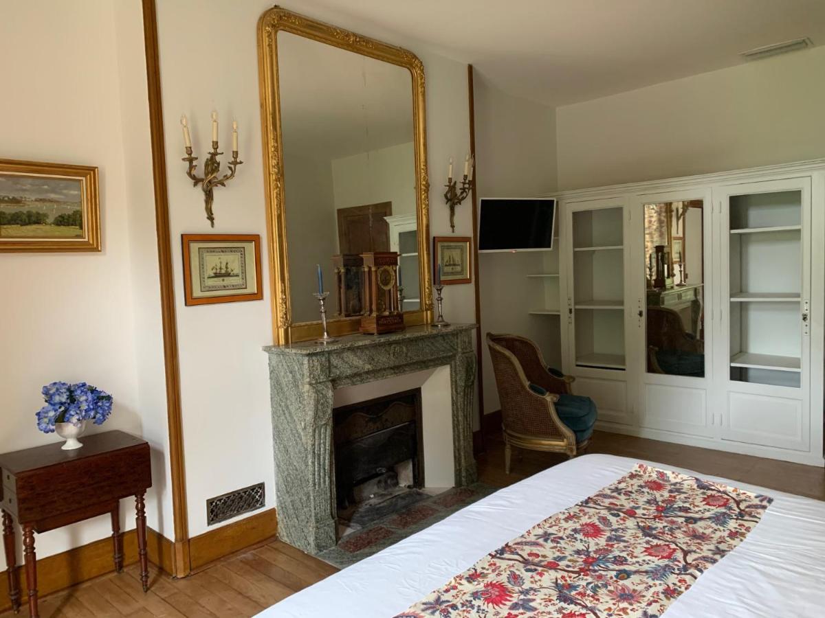 L'Abeaupiniere Bed & Breakfast Reboursin Екстериор снимка