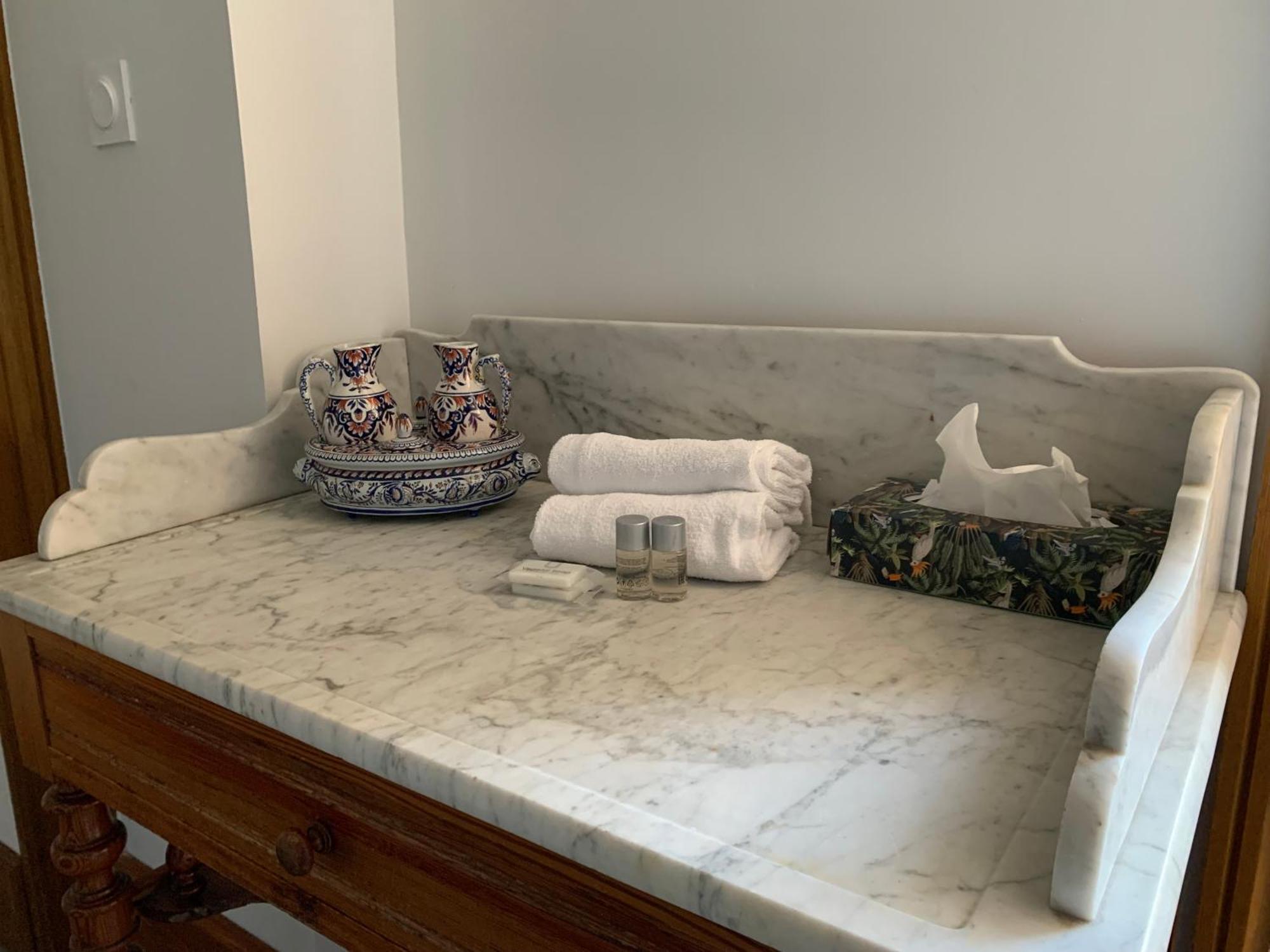 L'Abeaupiniere Bed & Breakfast Reboursin Стая снимка