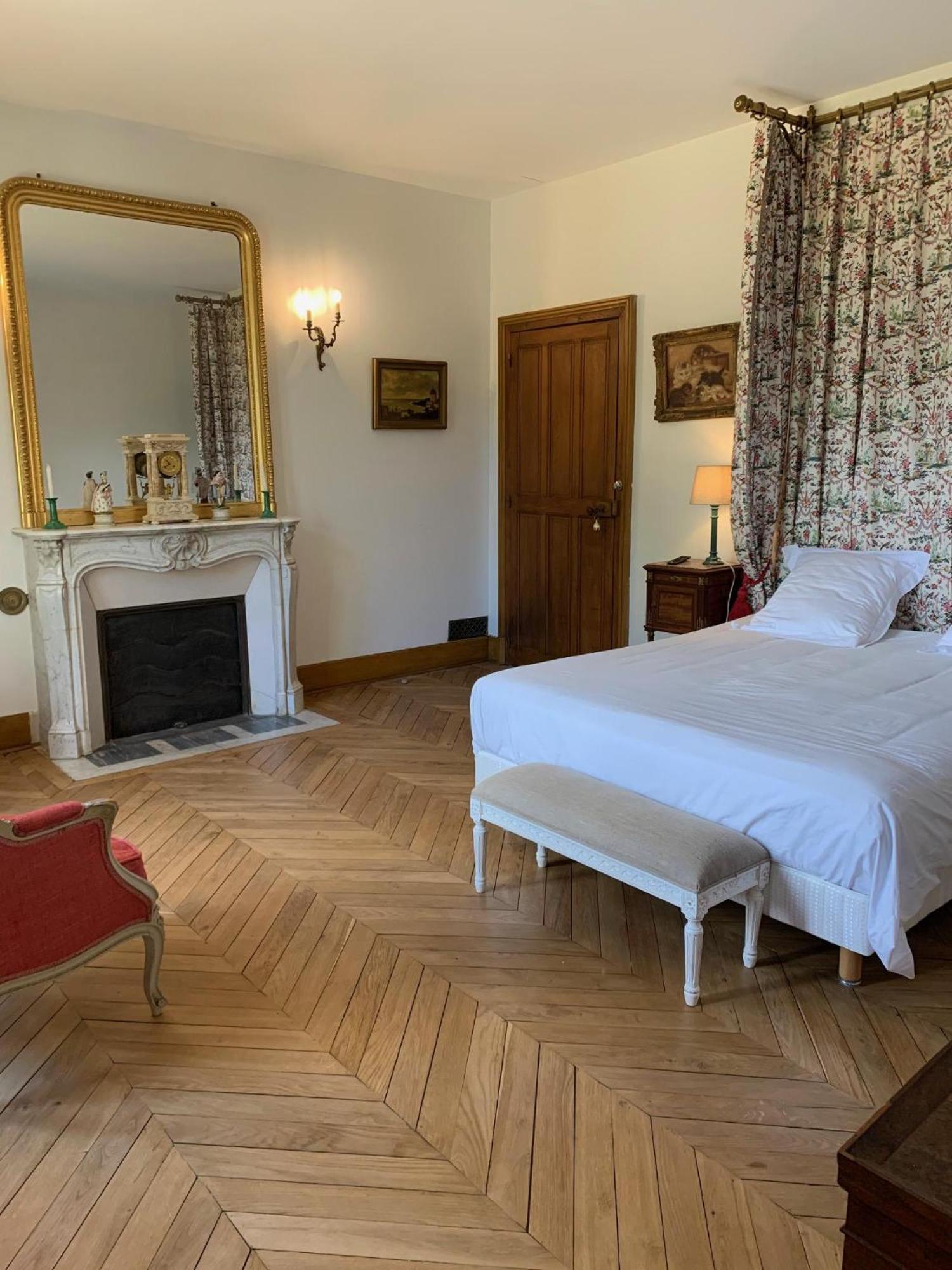 L'Abeaupiniere Bed & Breakfast Reboursin Стая снимка